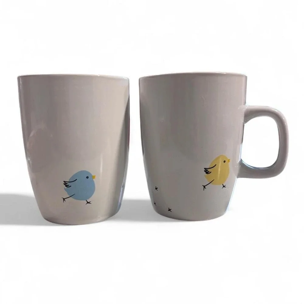 Adorable Minimalist Cartoon Bird Mug Set Blue & Yellow Chick Mugs